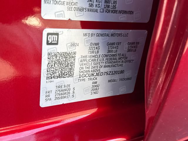 Used 2025 Chevrolet Silverado 1500 High Country AWD/4WD image 34