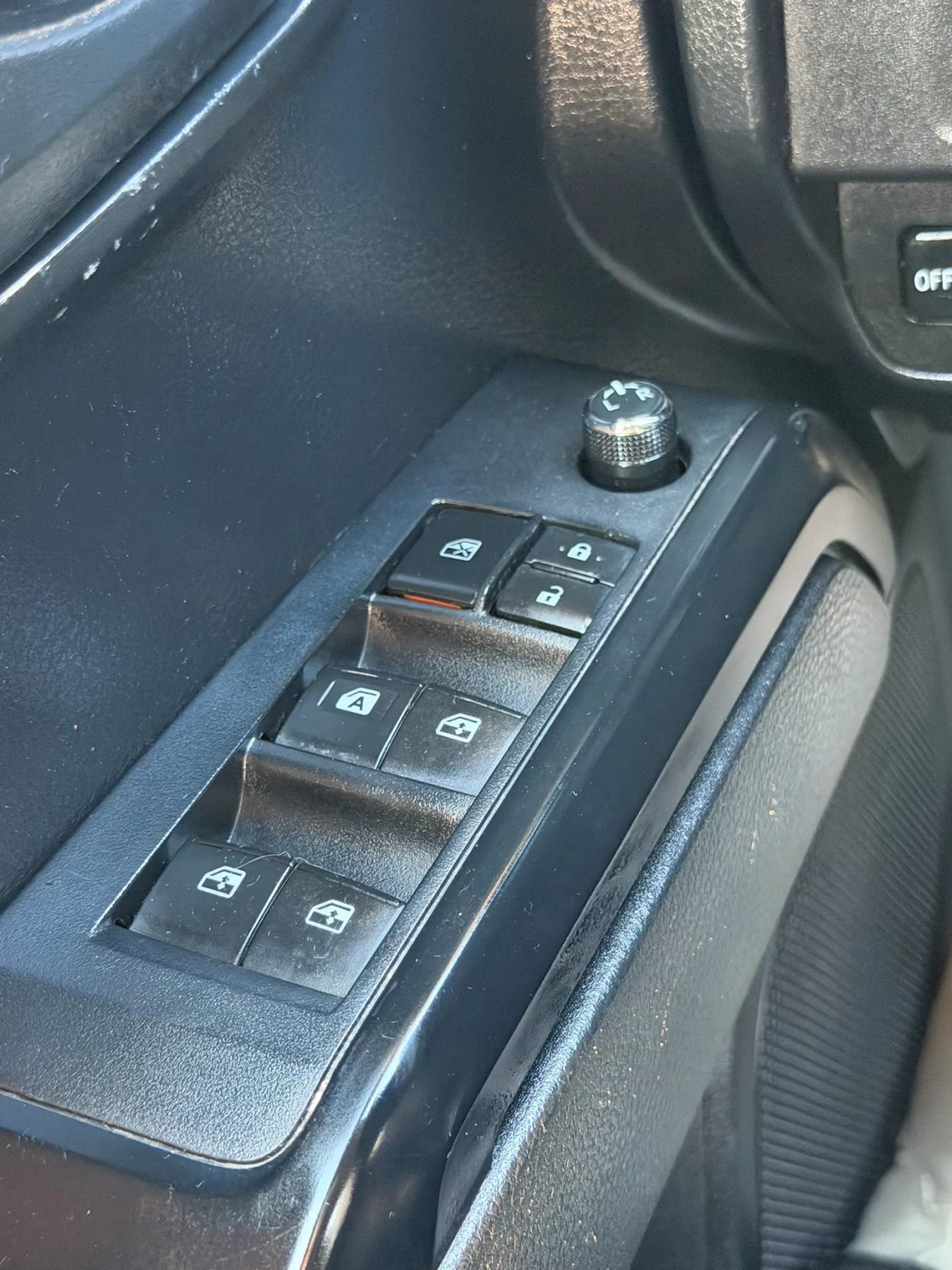 Used 2018 Toyota Tacoma SR w/ SR Convenience Package RWD image 29