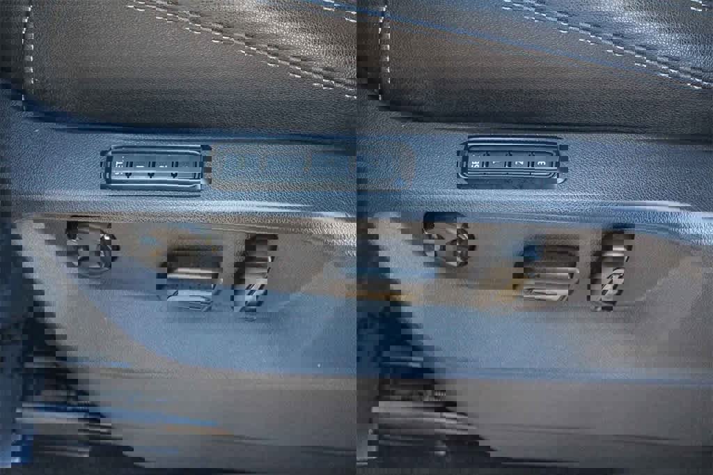 Used 2018 Volkswagen Atlas SEL Premium image 27