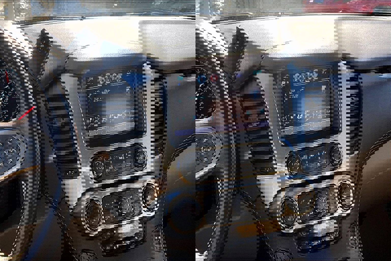 Used 2020 Chevrolet Tahoe LT image 6