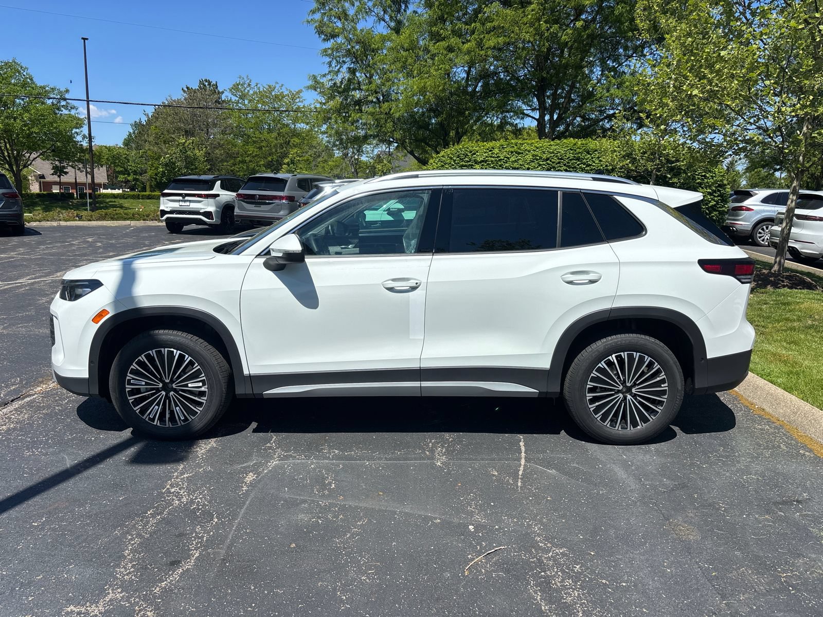 New 2026 Volkswagen Tiguan S AWD/4WD image 15