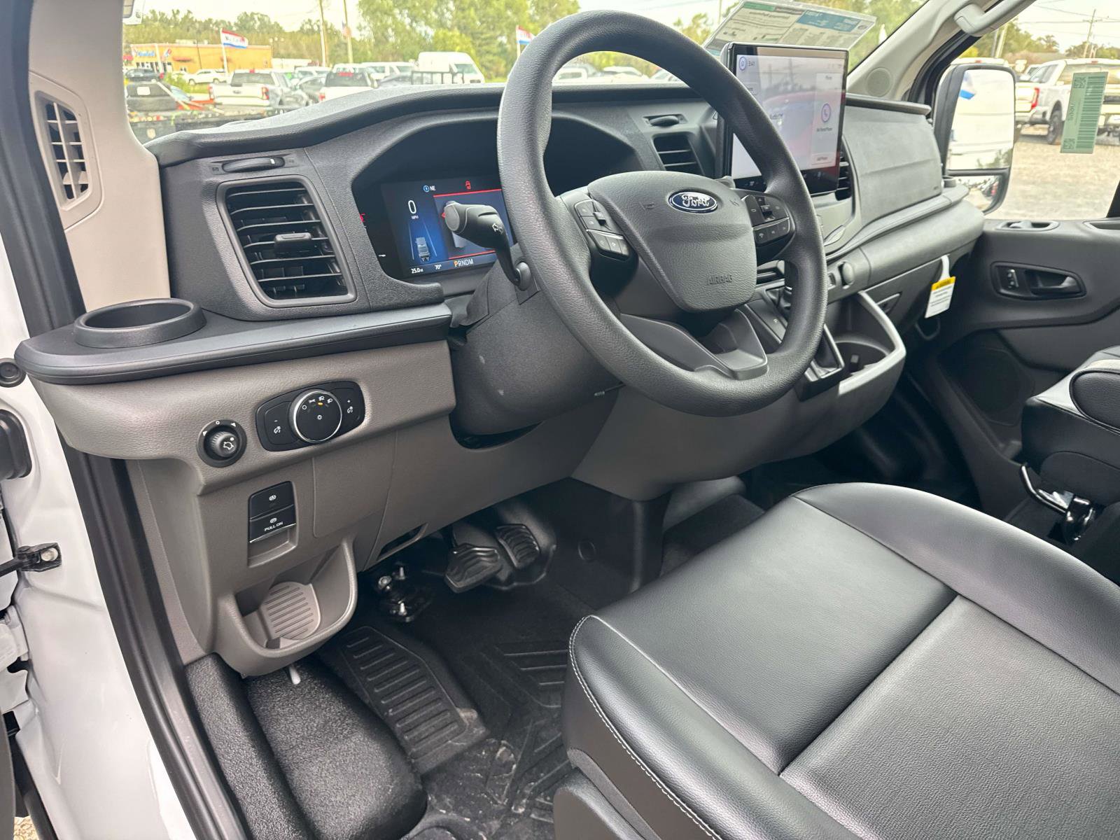 New 2026 Ford Transit 350 XL image 9