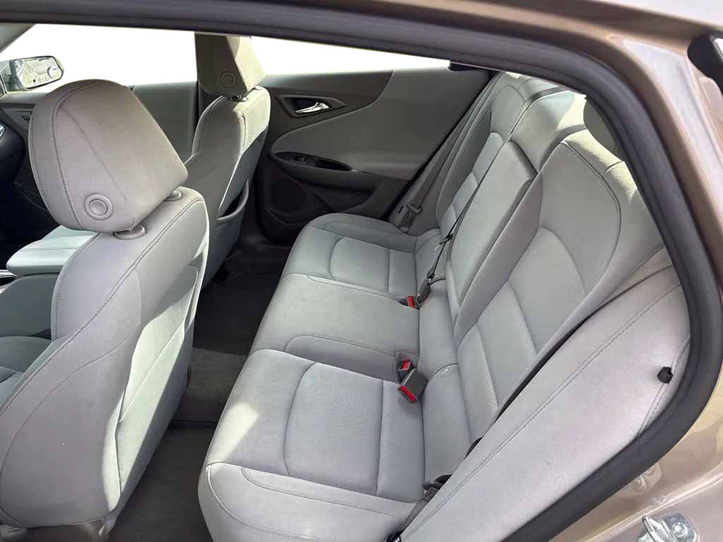Used 2024 Chevrolet Malibu LT FWD image 27