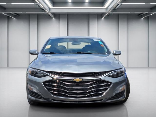 Used 2024 Chevrolet Malibu LT FWD image 2