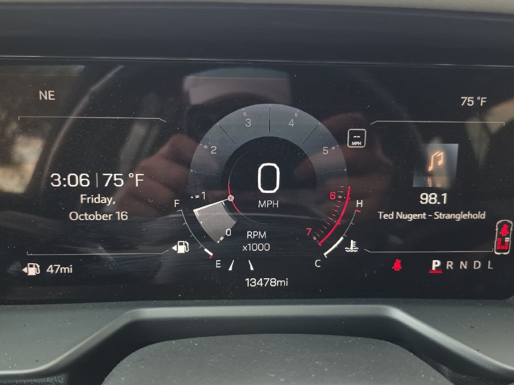 Used 2024 GMC Acadia Elevation w/ Luxury Package FWD image 18