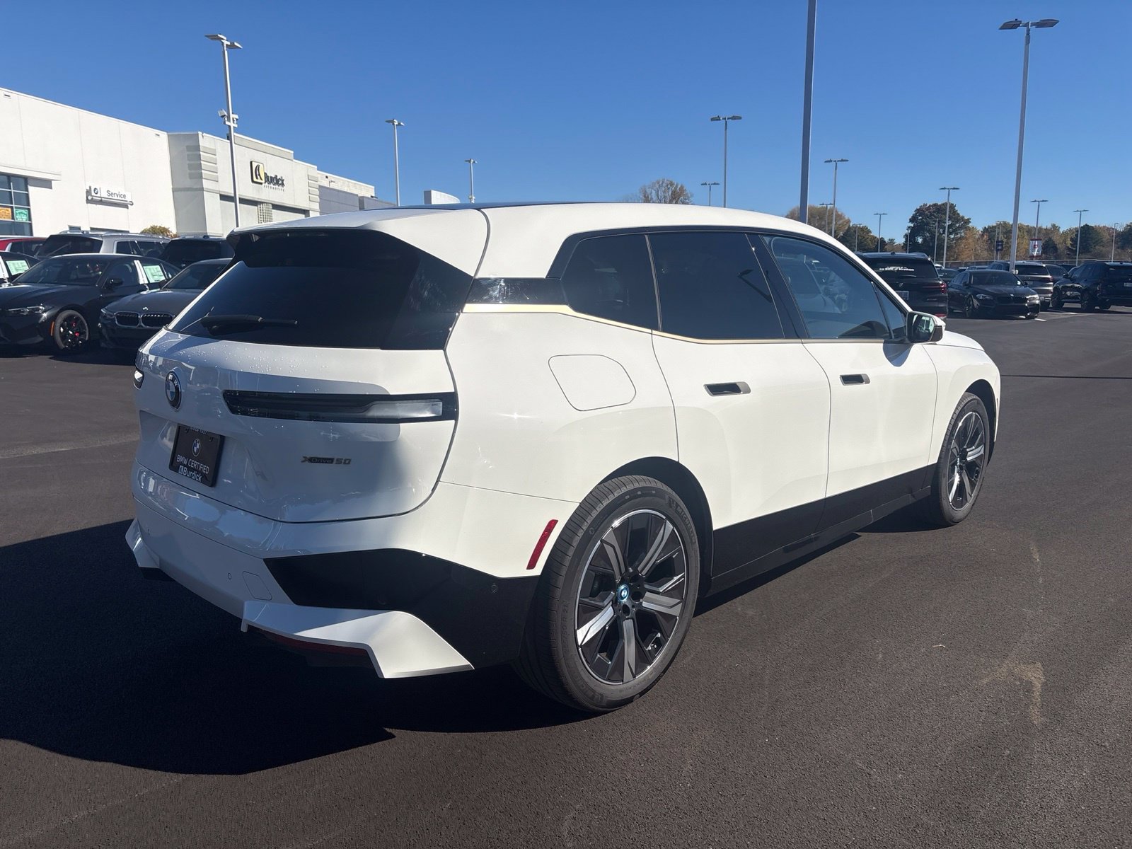 Certified 2024 BMW iX xDrive50 w/ Sport Package AWD/4WD image 5
