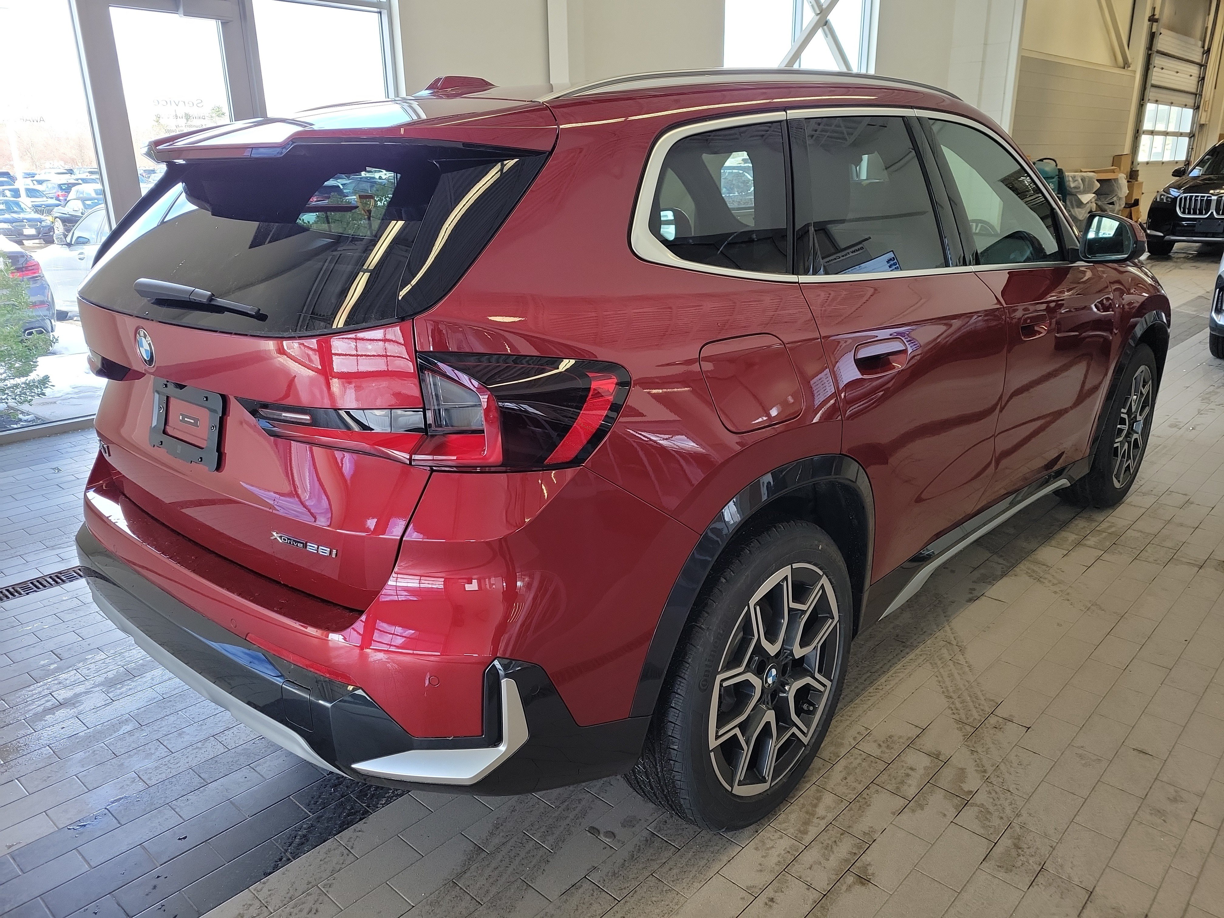 Used 2026 BMW X1 xDrive28i w/ Convenience Package AWD/4WD image 5