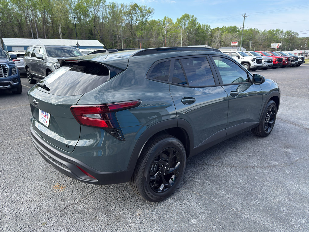 New 2026 Chevrolet Trax LT w/ Sunroof Package image 5