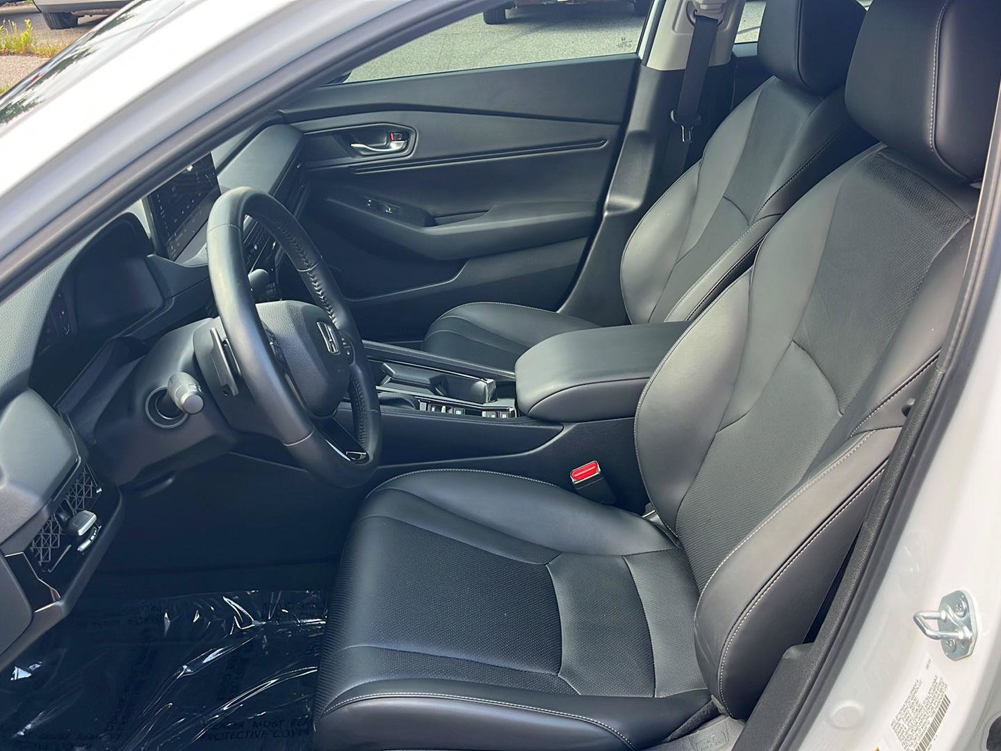 Used 2024 Honda Accord EX-L image 2