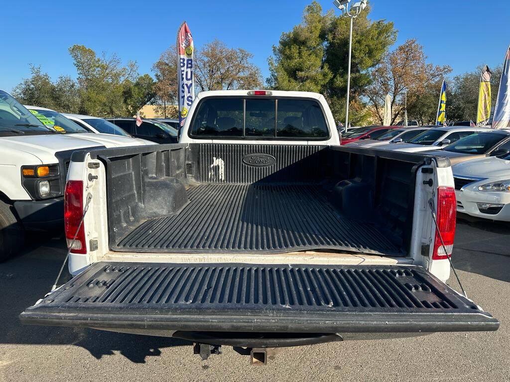 Used 2003 Ford F250 XLT RWD image 10