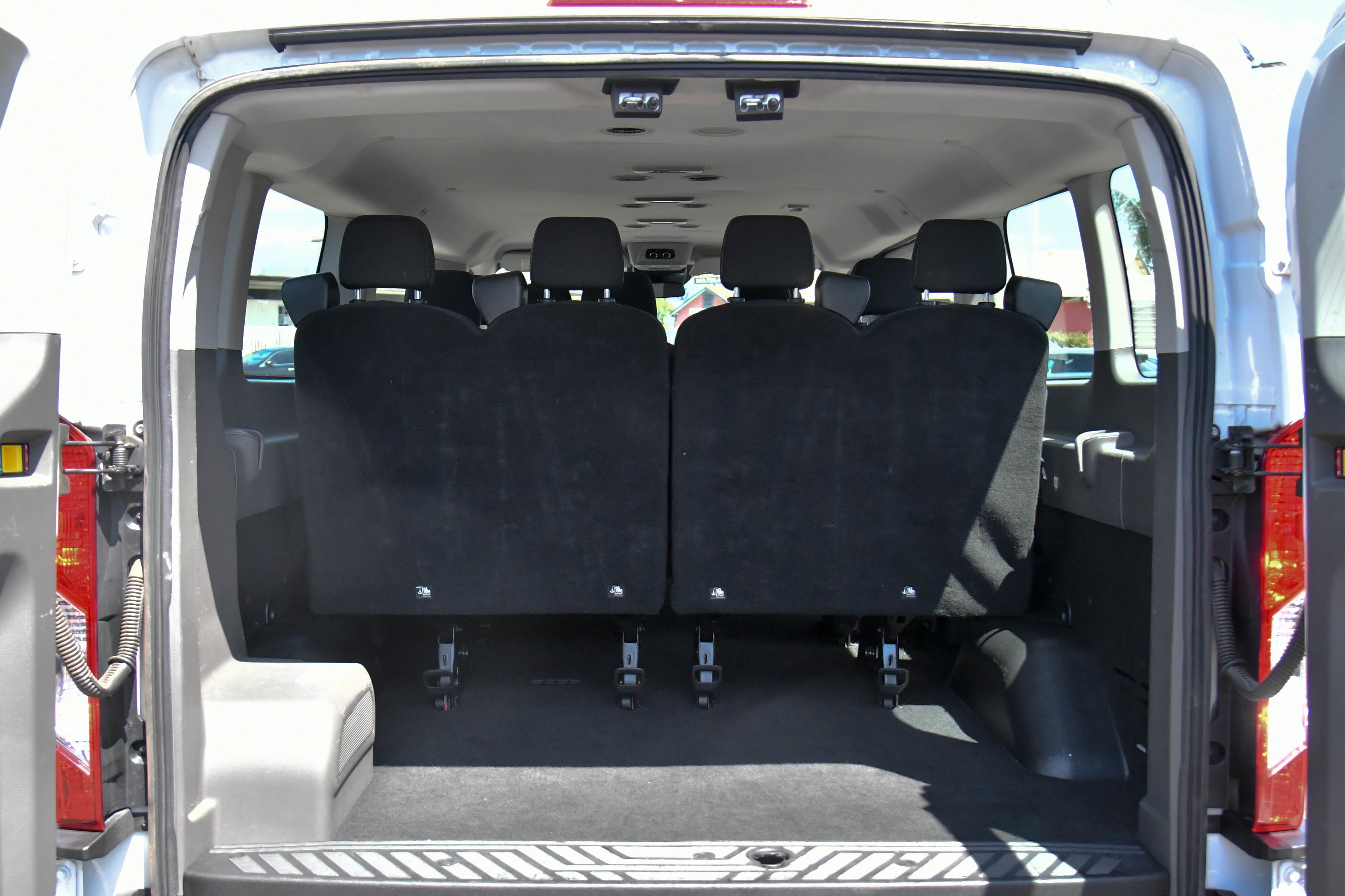Used 2023 Ford Transit 350 XLT RWD image 38
