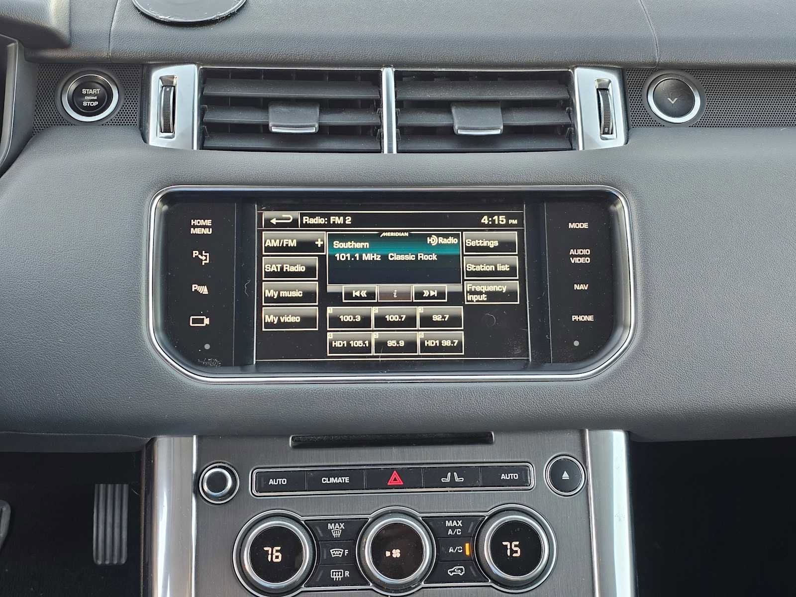 Used 2014 Land Rover Range Rover Sport HSE image 25