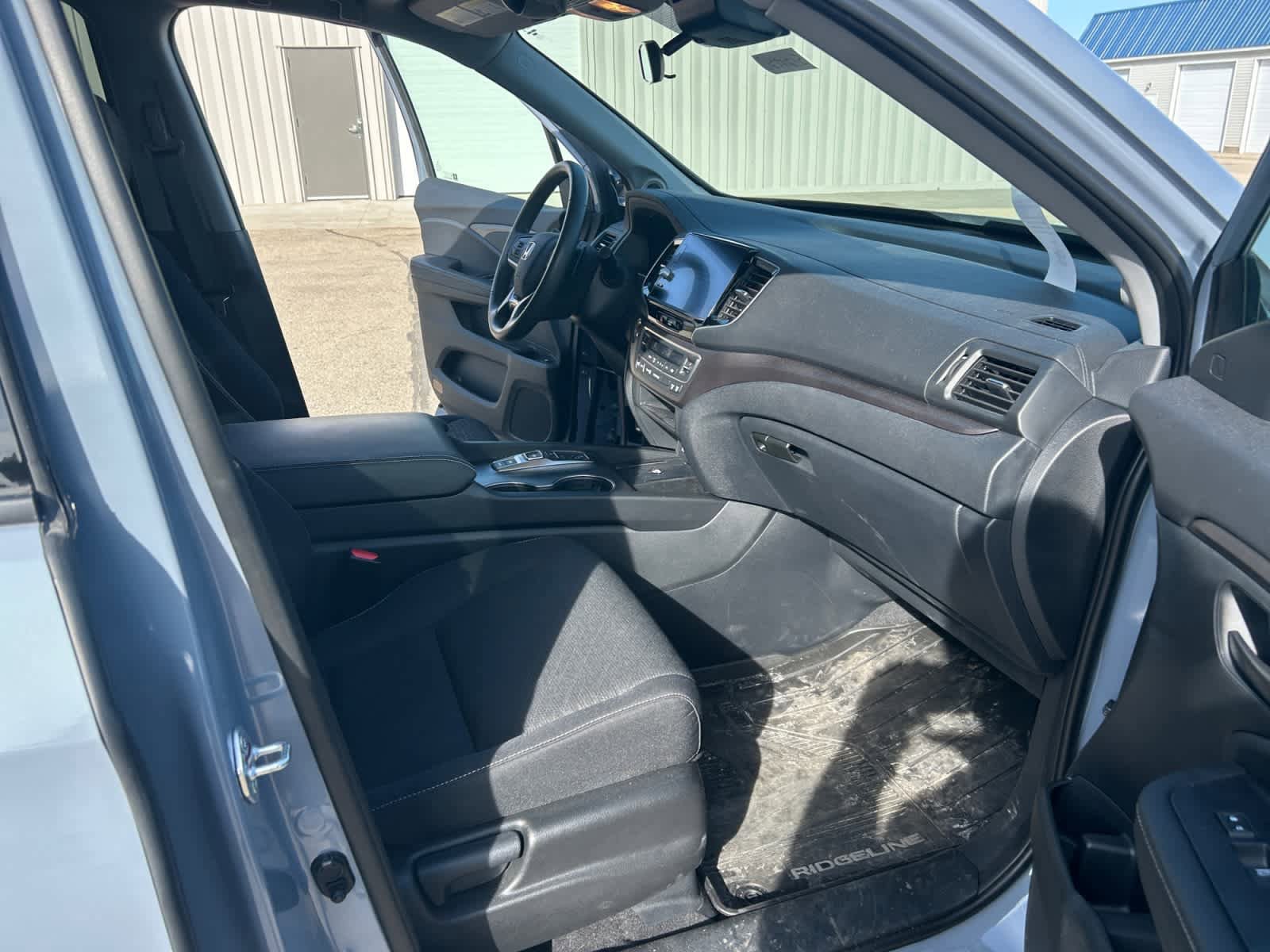 Used 2025 Honda Ridgeline Sport+ image 17