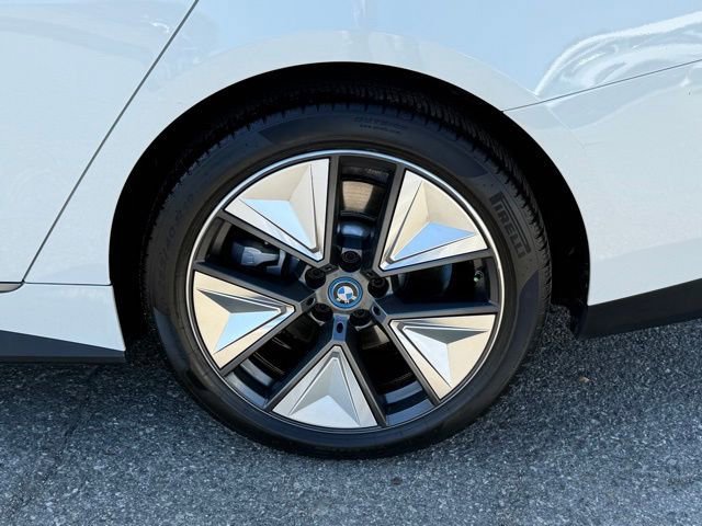 Used 2023 BMW i4 eDrive35 w/ Premium Package RWD image 14