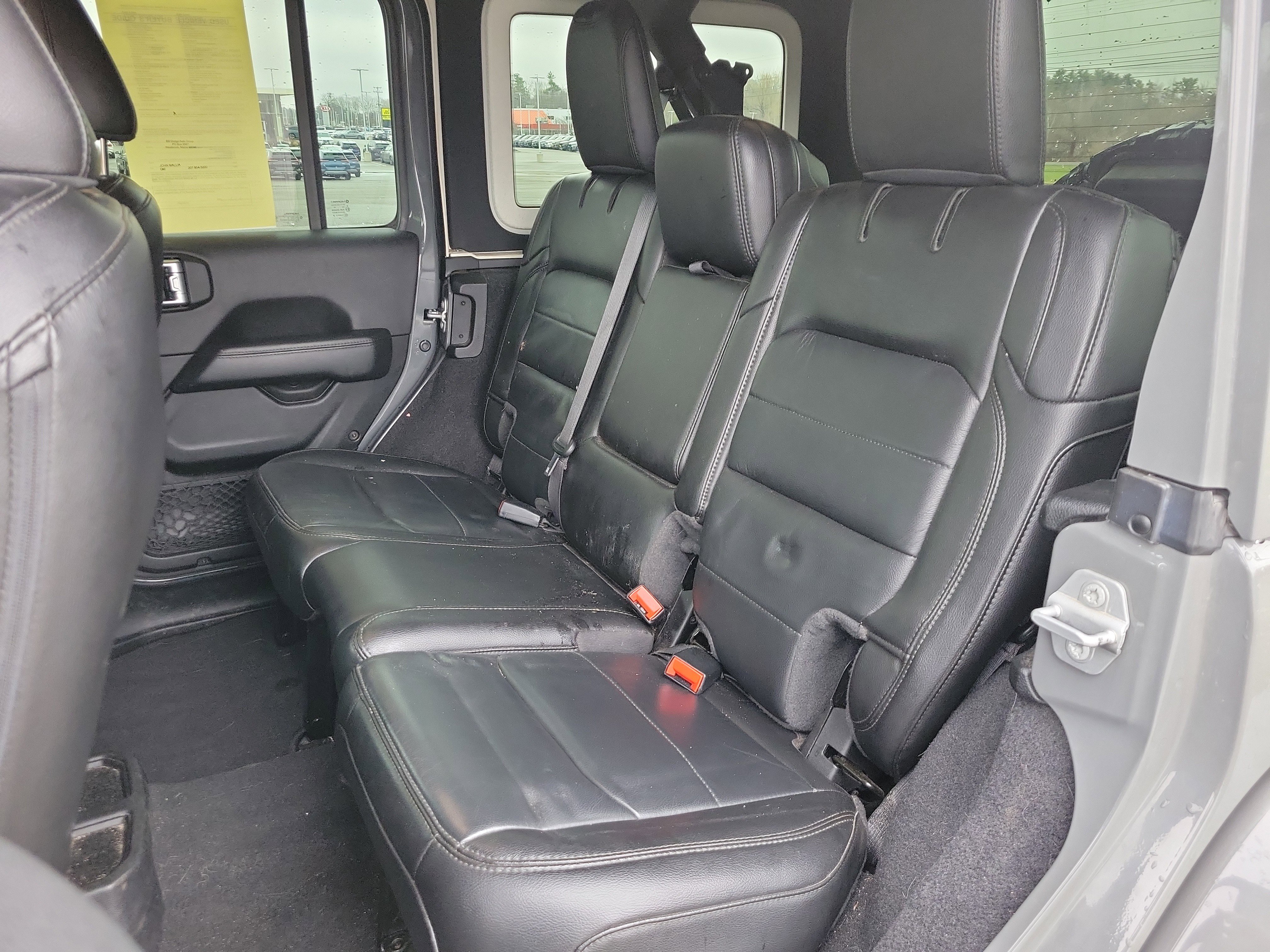 Used 2021 Jeep Wrangler Unlimited Sahara AWD/4WD image 12