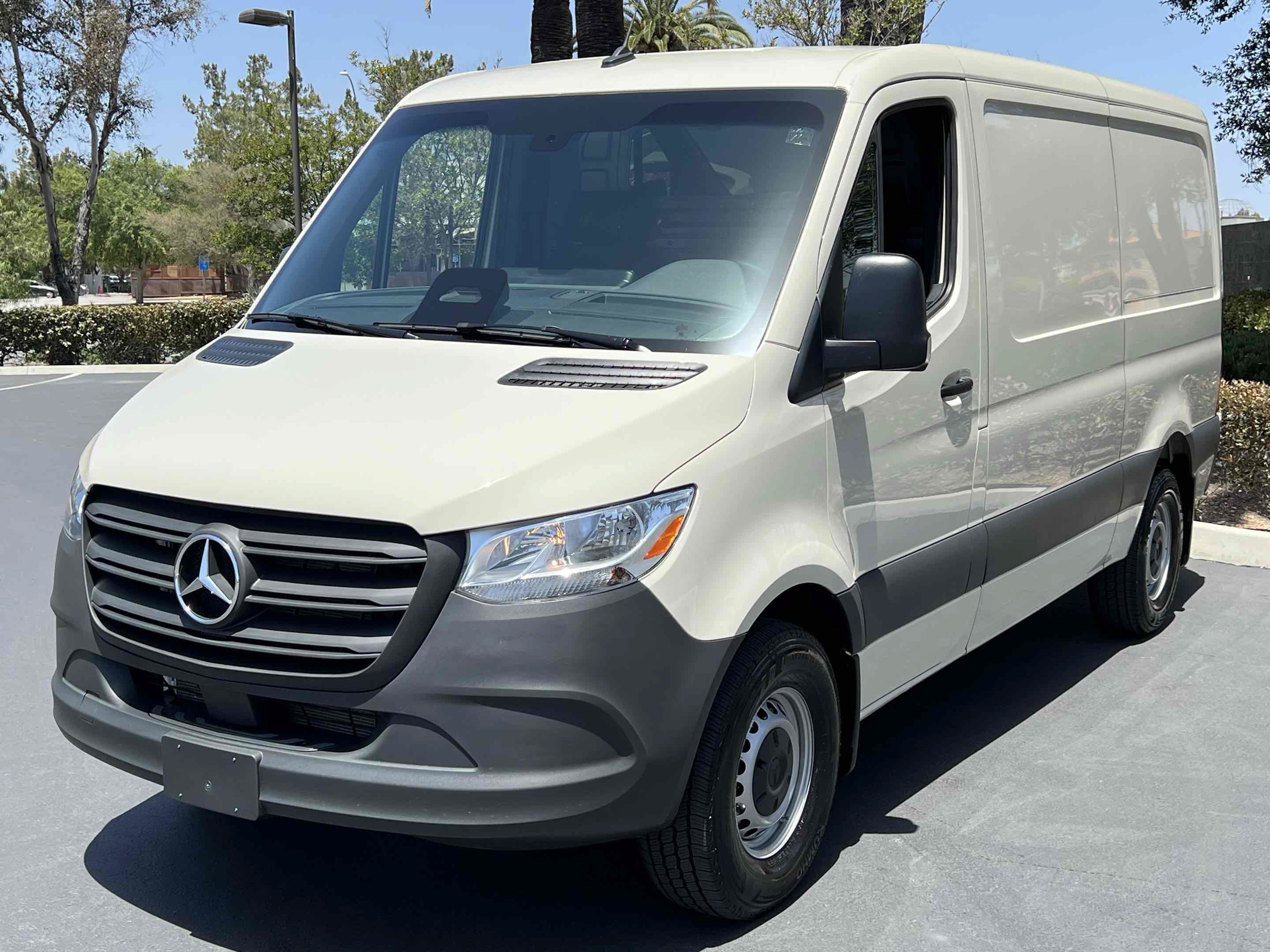 Used 2026 Mercedes-Benz Sprinter 2500 image 11