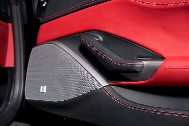 Certified 2020 Ferrari Portofino image 64