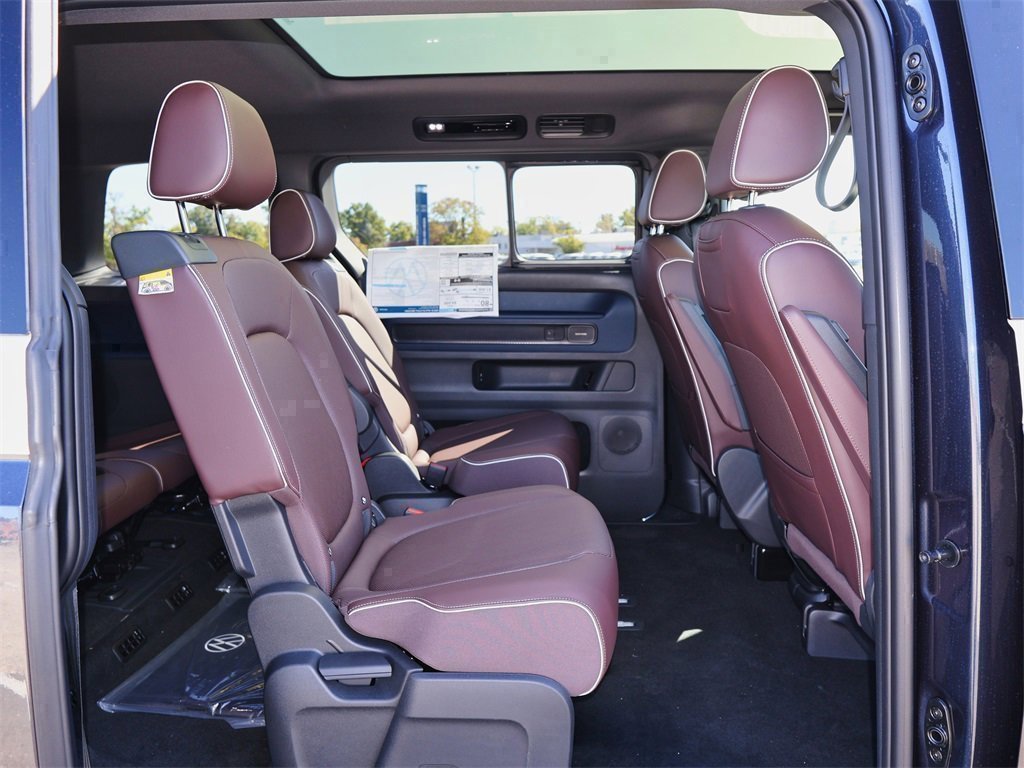 New 2025 Volkswagen ID. Buzz Pro S Plus image 27