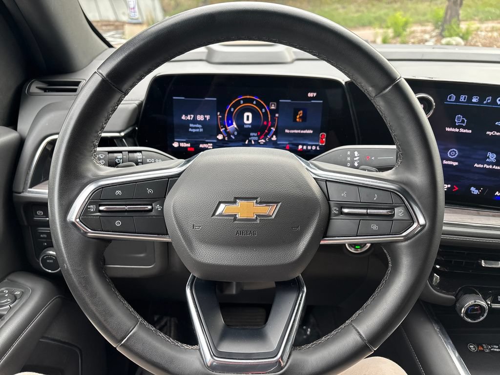 Used 2025 Chevrolet Tahoe LT AWD/4WD image 15