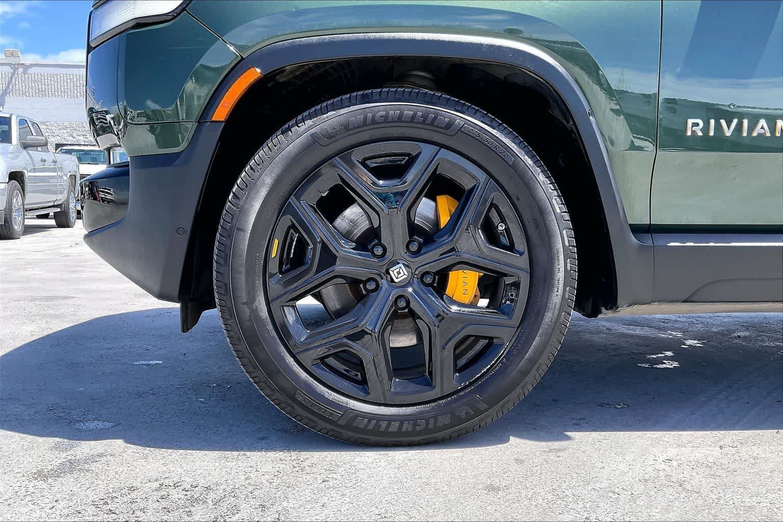 Used 2023 Rivian R1S Launch Edition AWD/4WD image 8