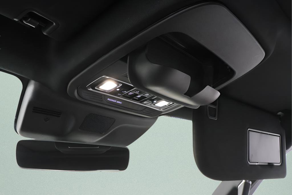 Used 2025 Lincoln Navigator Reserve AWD/4WD image 19