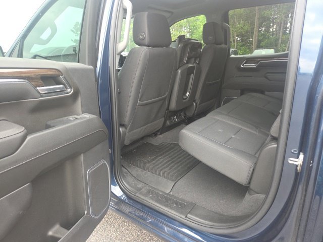 Used 2023 Chevrolet Silverado 1500 LT AWD/4WD image 37