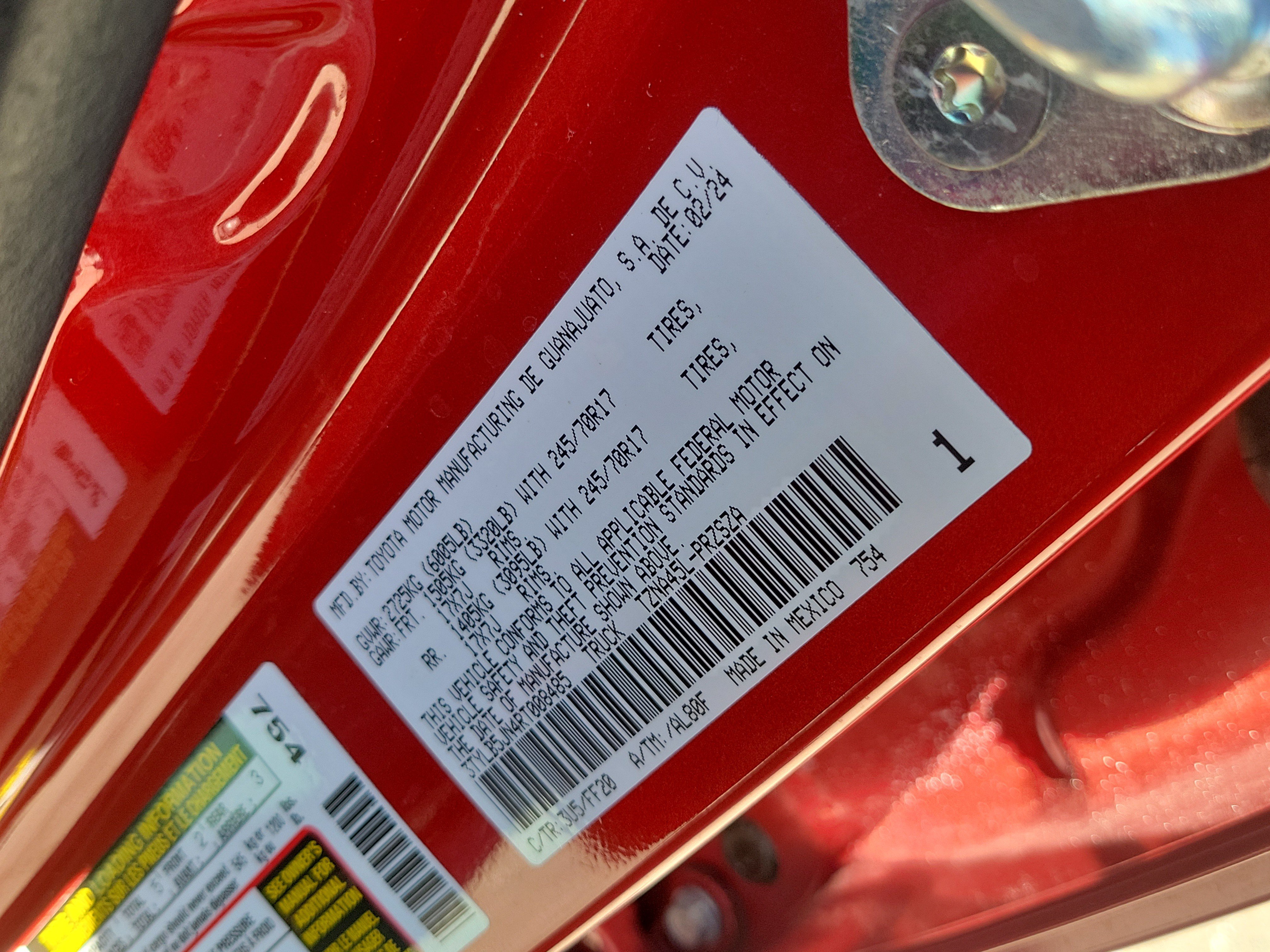 Used 2024 Toyota Tacoma SR5 AWD/4WD image 33