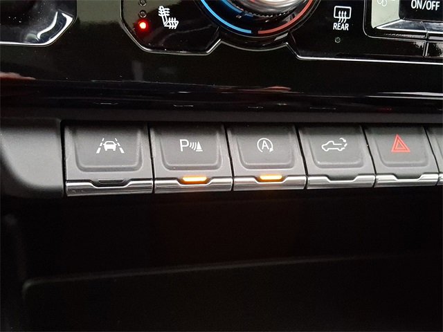 Used 2023 GMC Sierra 1500 AT4 w/ AT4 Preferred Package image 26