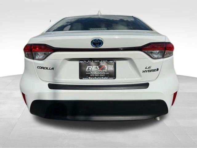 Used 2023 Toyota Corolla LE image 4