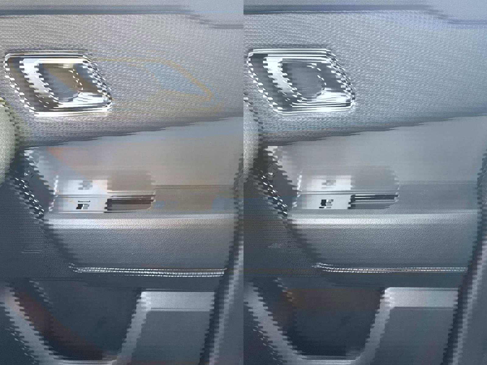 Used 2020 Land Rover Range Rover Velar S image 22