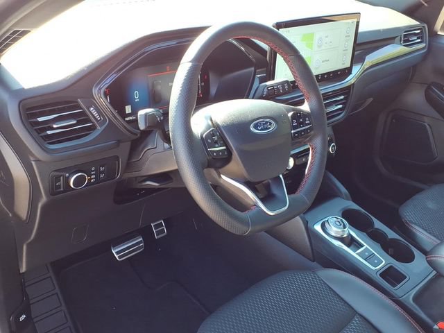 Certified 2024 Ford Escape ST-Line AWD/4WD image 17