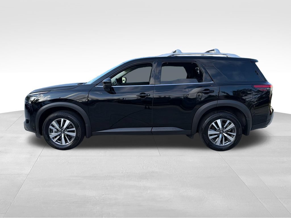 Certified 2025 Nissan Pathfinder SL AWD/4WD image 4