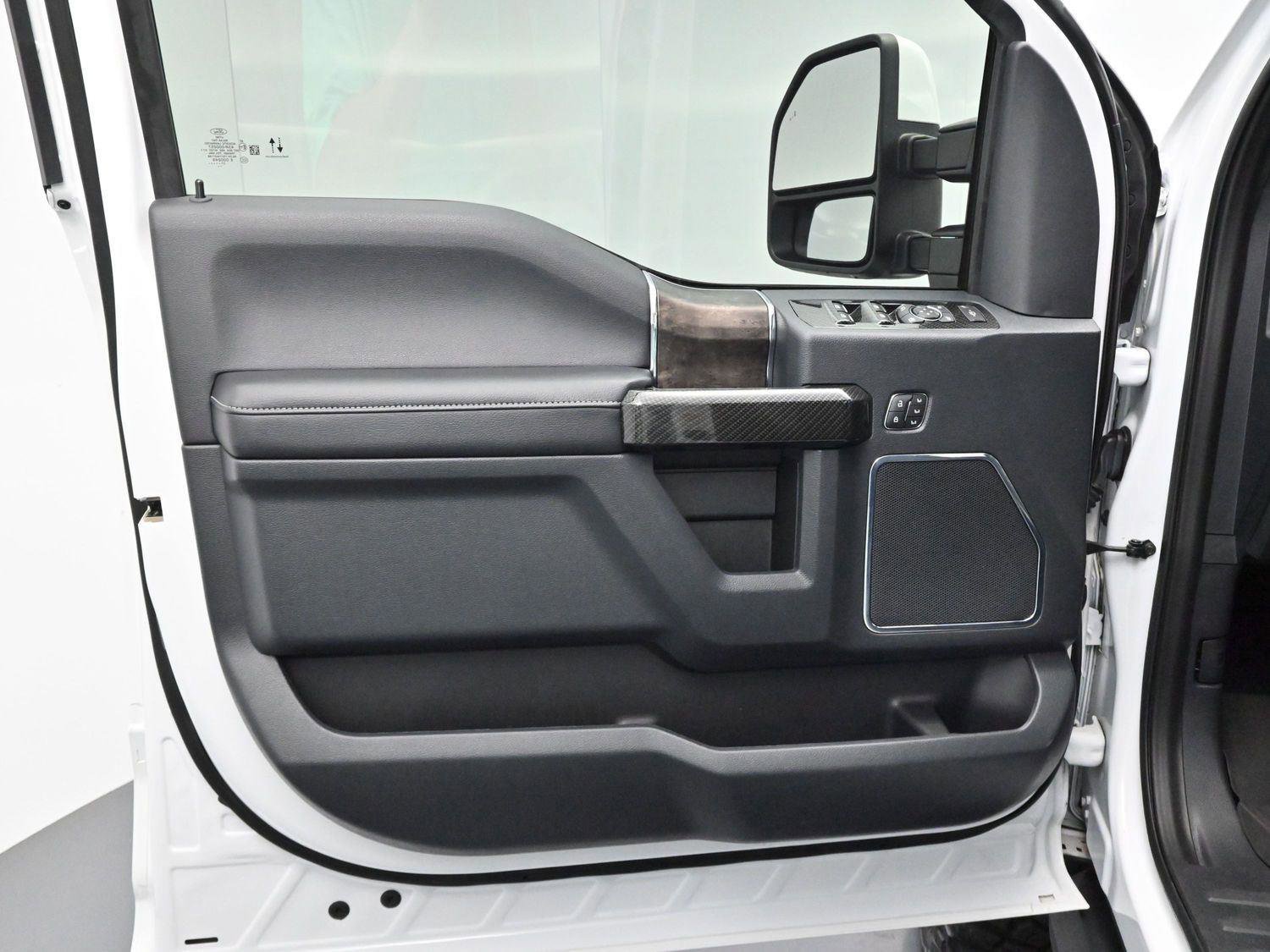 Used 2022 Ford F250 Lariat w/ Lariat Ultimate Package image 11