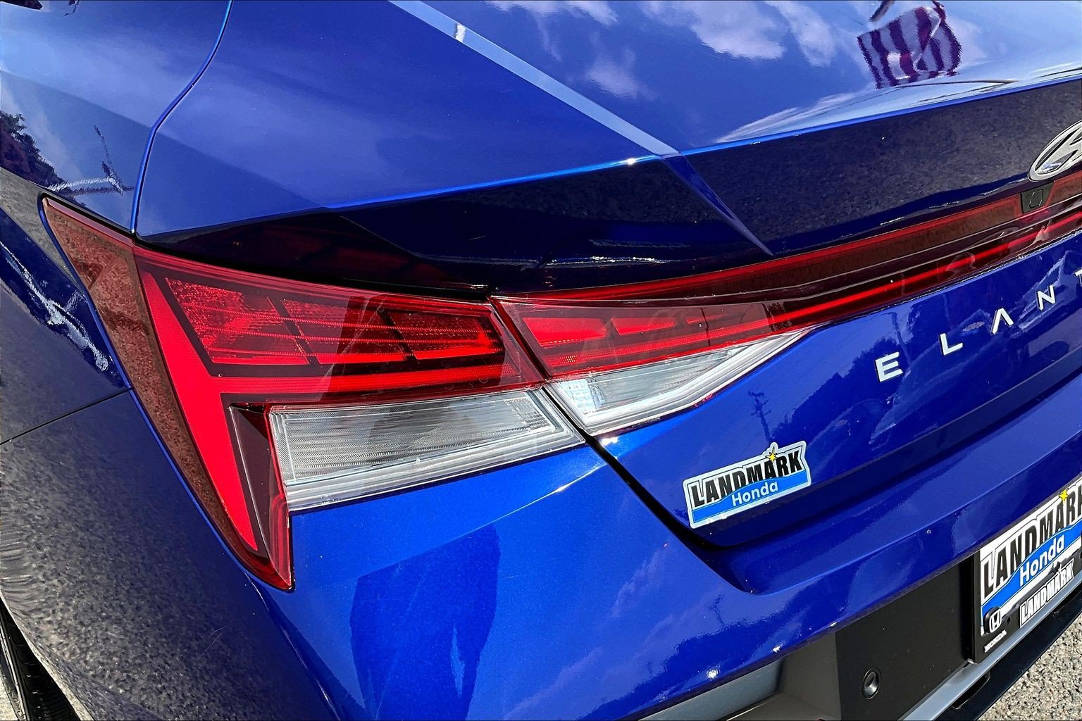 Used 2024 Hyundai Elantra Limited FWD image 30