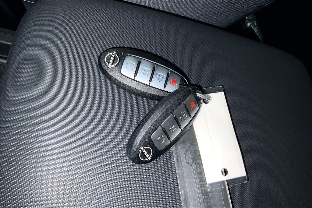 Certified 2024 Nissan Frontier SV w/ Hardbody Edition image 14