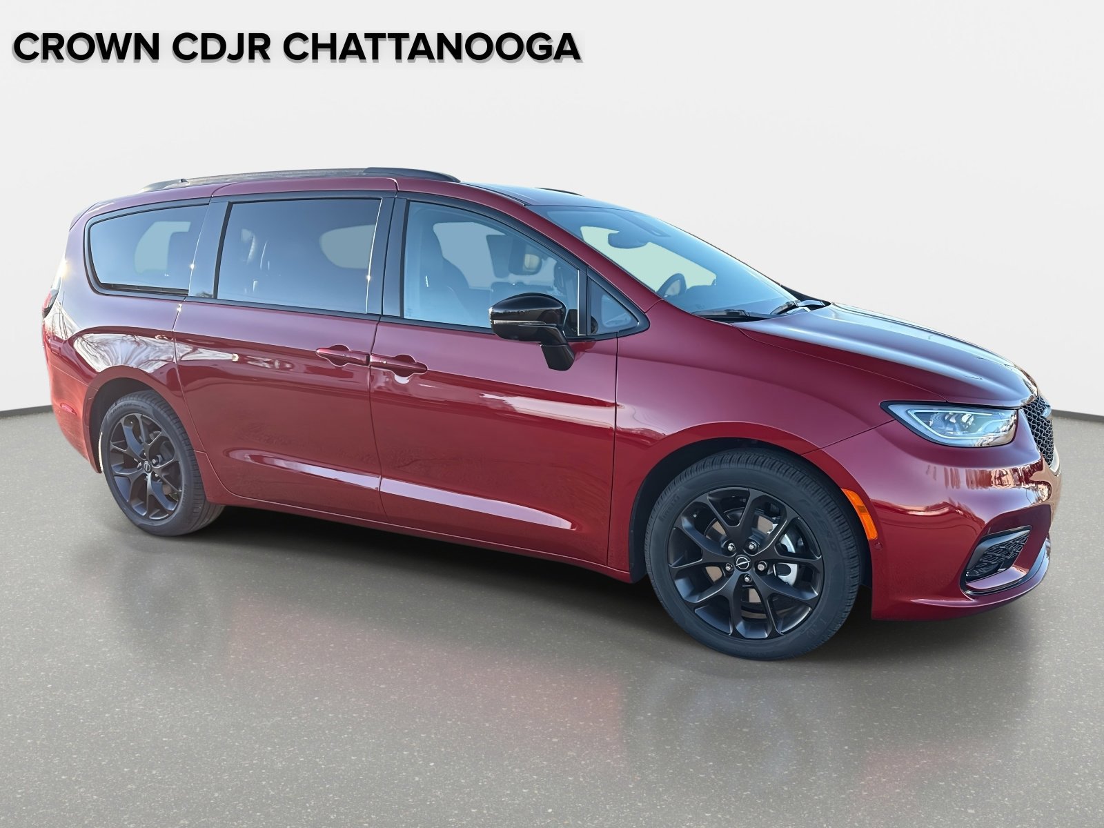 New 2026 Chrysler Pacifica Select image 2