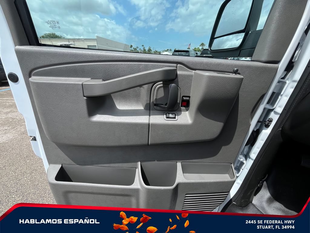 New 2026 GMC Savana 2500 w/ Driver Convenience Package RWD image 17