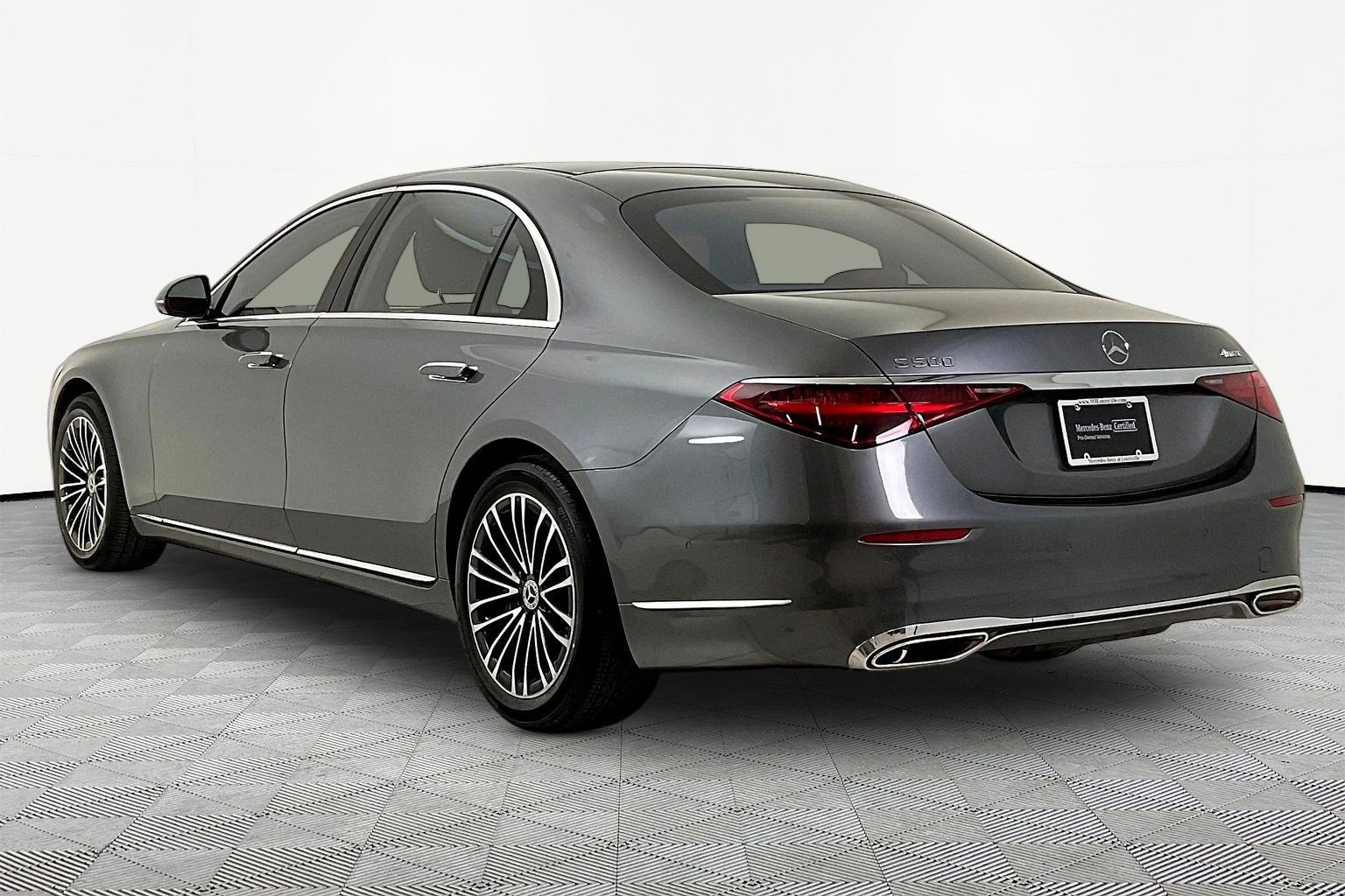 Certified 2023 Mercedes-Benz S 500 4MATIC image 4