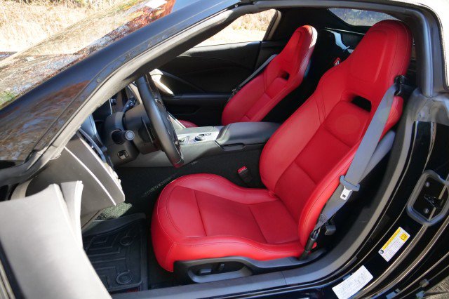 Used 2019 Chevrolet Corvette Stingray Convertible w/ 1LT image 3