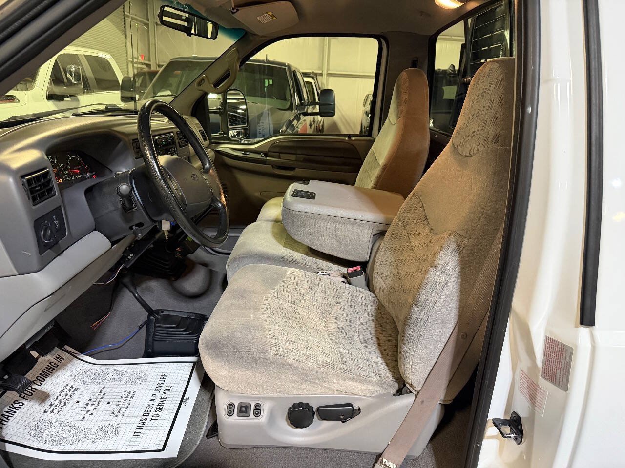 Used 1999 Ford F350 4x4 Regular Cab DRW Super Duty image 12