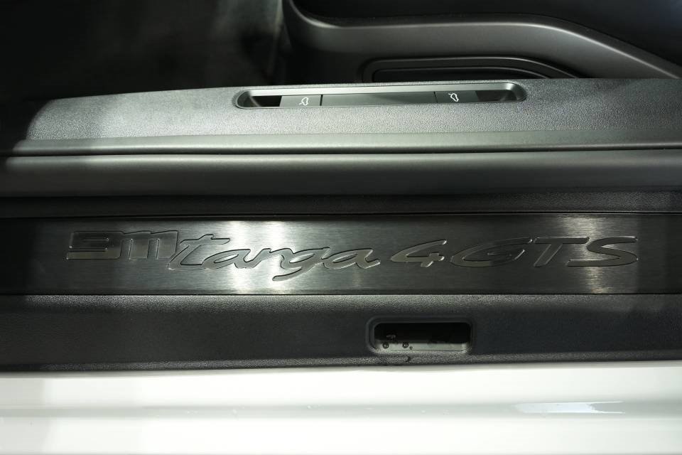 Used 2023 Porsche 911 Targa 4 GTS image 33