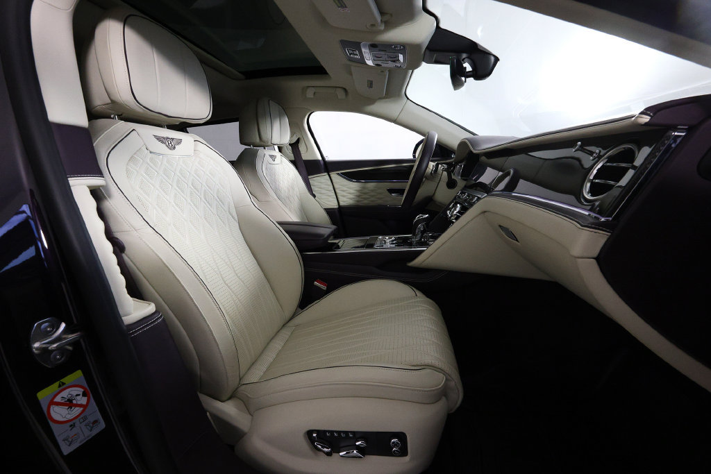 Used 2021 Bentley Flying Spur V8 AWD/4WD image 10
