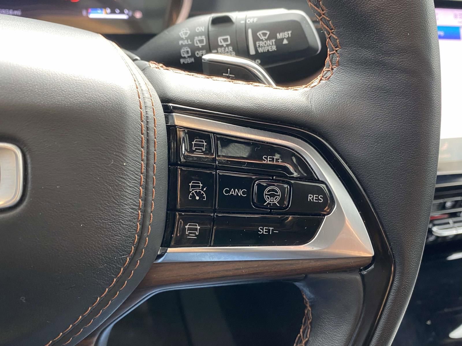 Used 2023 Jeep Grand Cherokee L Summit w/ High Altitude Package image 23