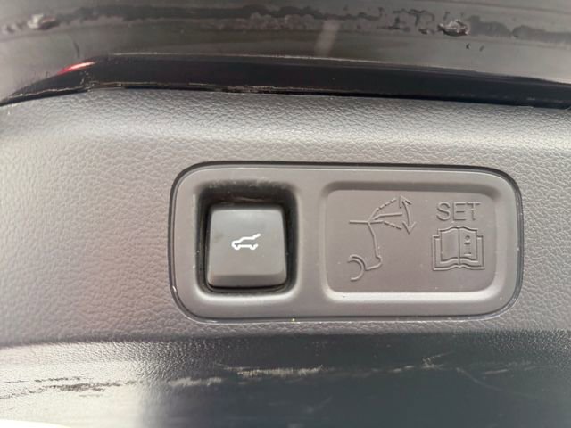 Used 2024 Ford Expedition XLT image 44