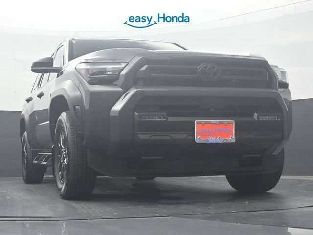 Used 2025 Toyota 4Runner SR5 AWD/4WD image 27
