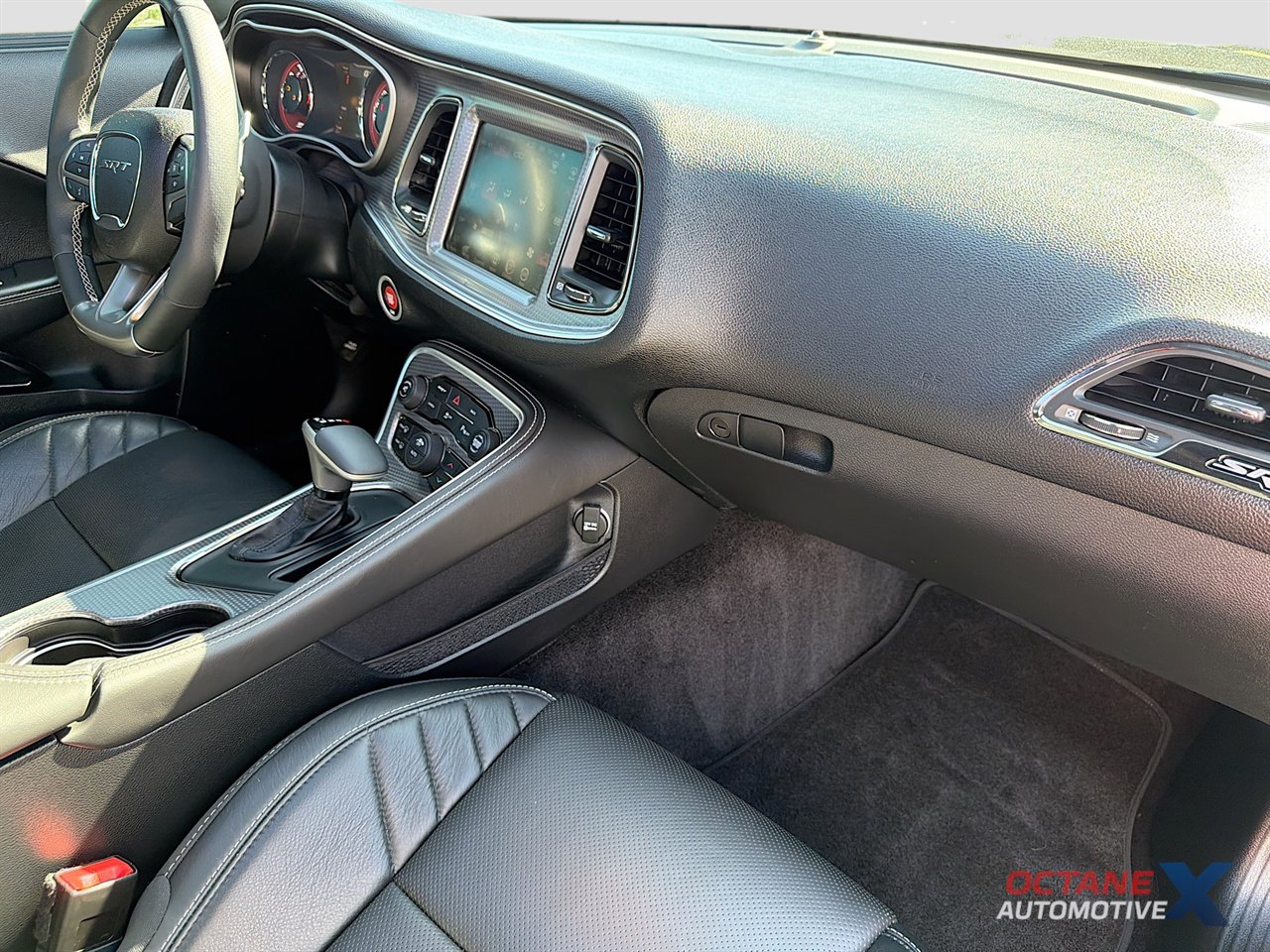 Used 2016 Dodge Challenger SRT Hellcat image 25