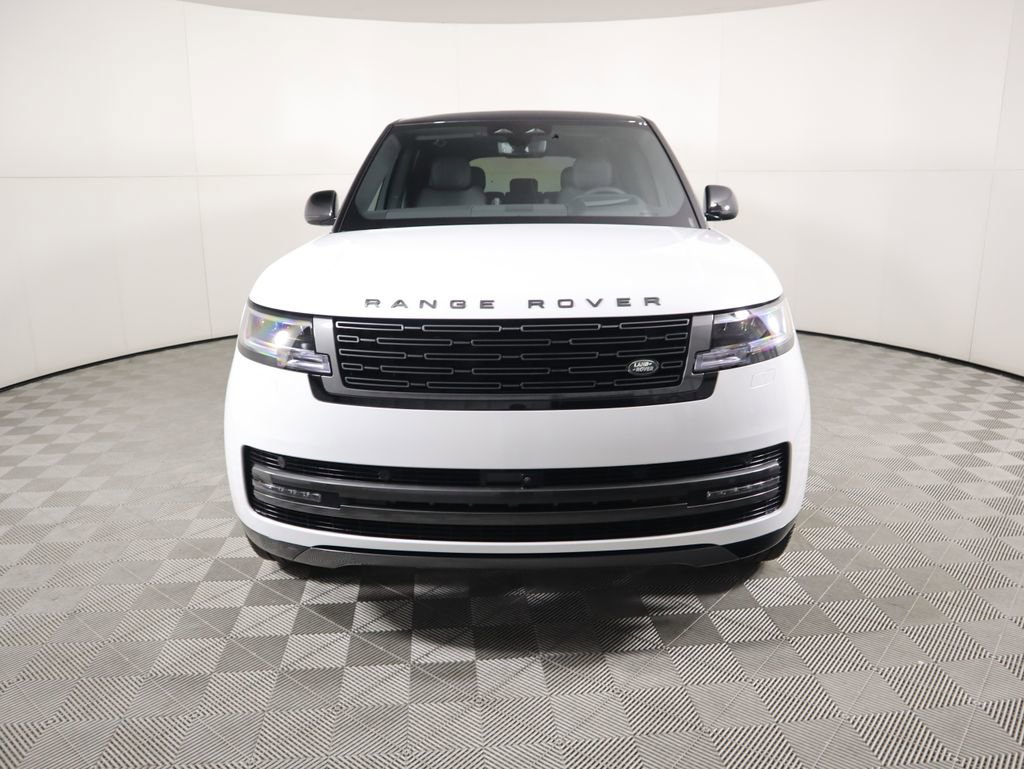 New 2025 Land Rover Range Rover Long Wheelbase SE image 2
