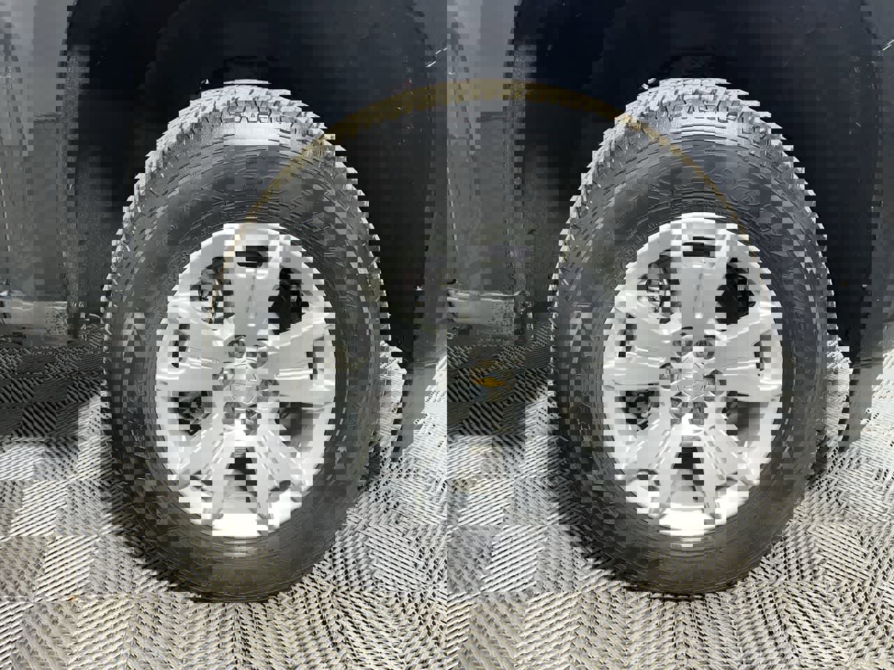 Used 2022 Chevrolet Colorado LT w/ Fleet Safety Package image 10