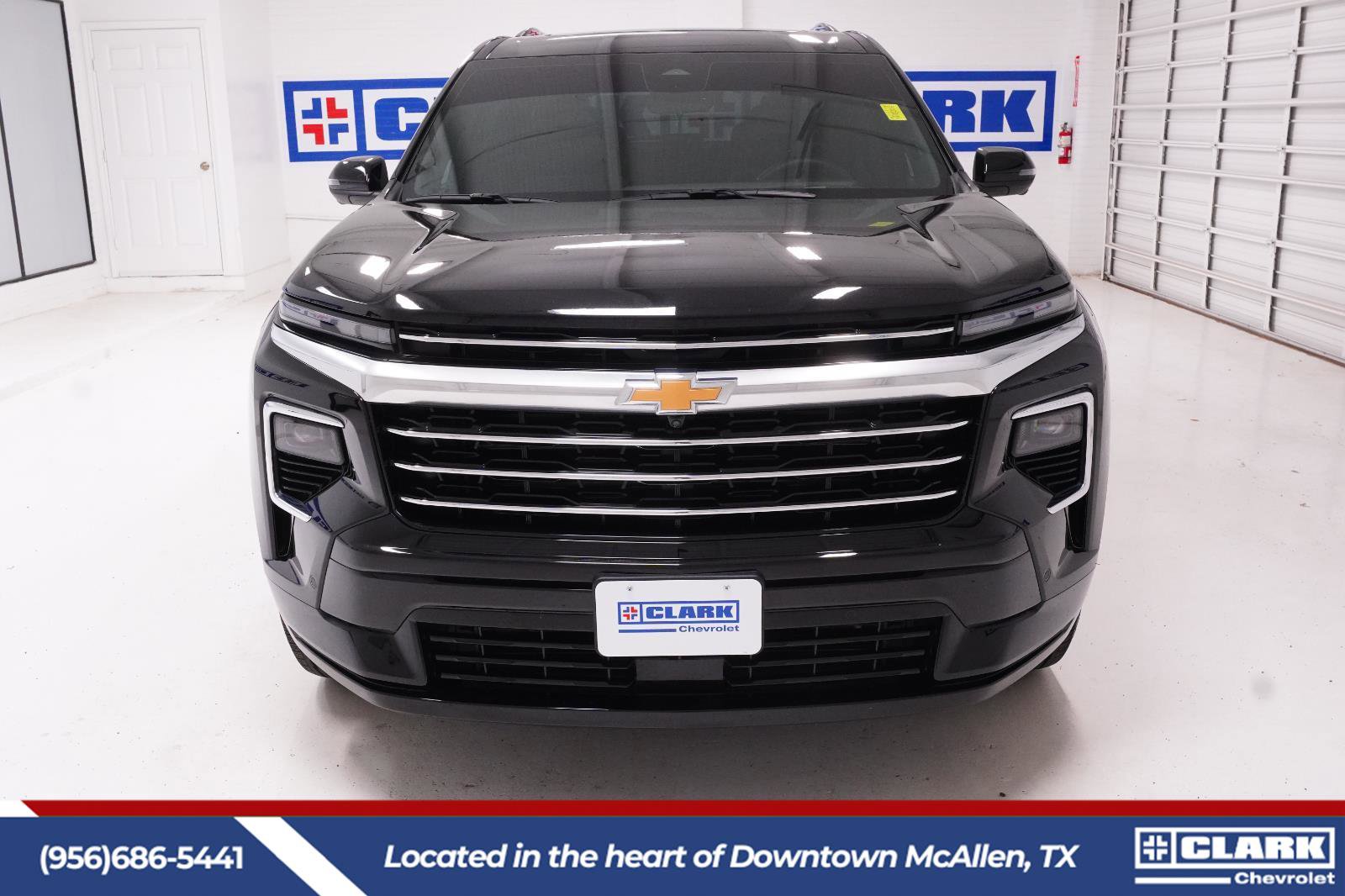 Used 2026 Chevrolet Traverse High Country w/ LPO, Floor Liner Package FWD image 2