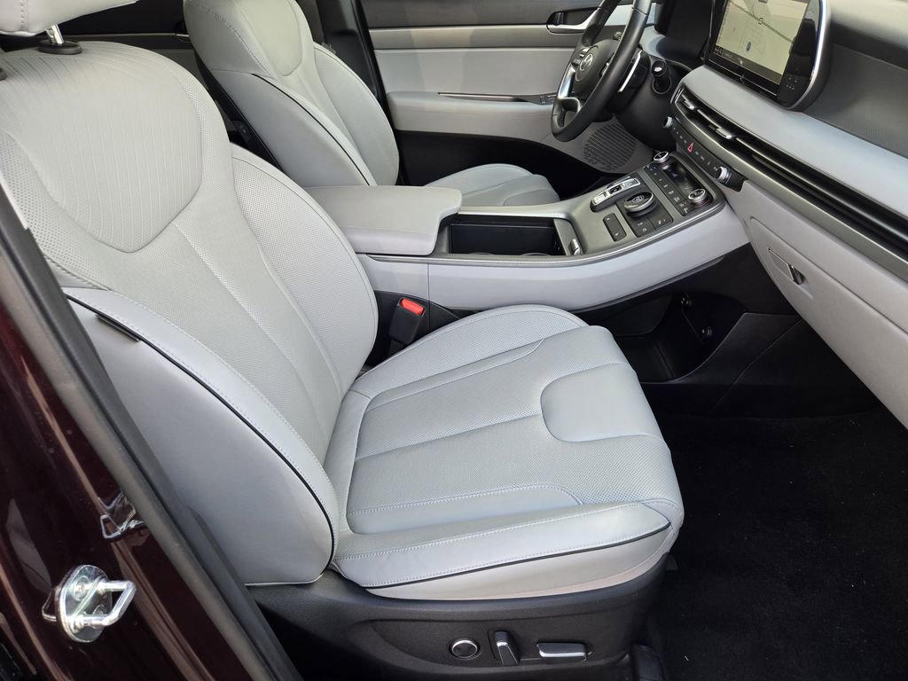 Used 2025 Hyundai Palisade SEL image 11